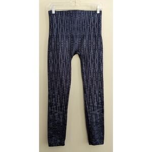 Spanx Look At Me Now Seamless Leggings in Geometric Indigo